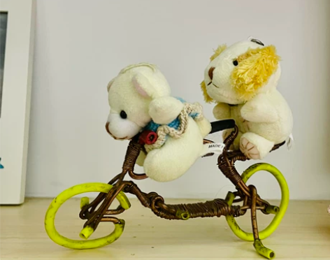 手工自行车 香港购的情侣迷你娃娃公仔 微摆...