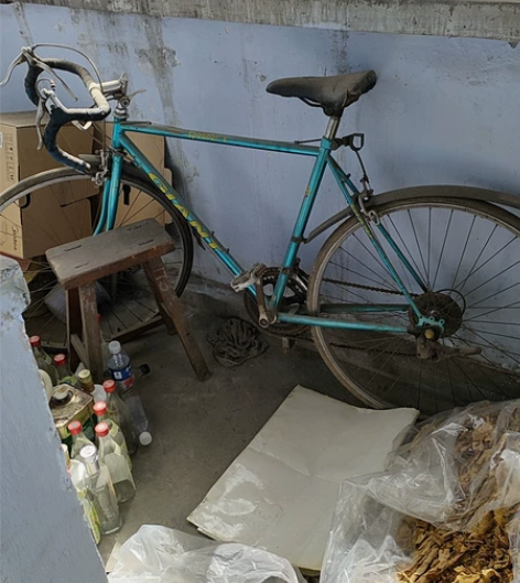 费品站收的捷安特公路赛车老款的，8新，试了...