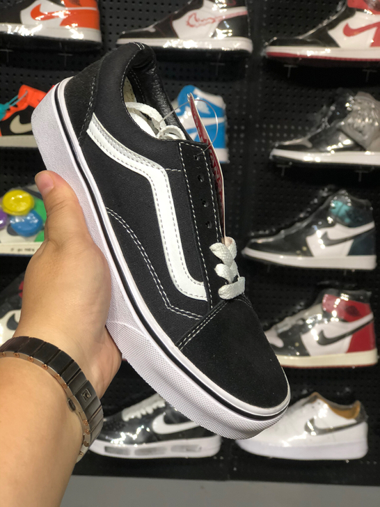 处理几双万斯，库存鞋，码不全都是小码35-...