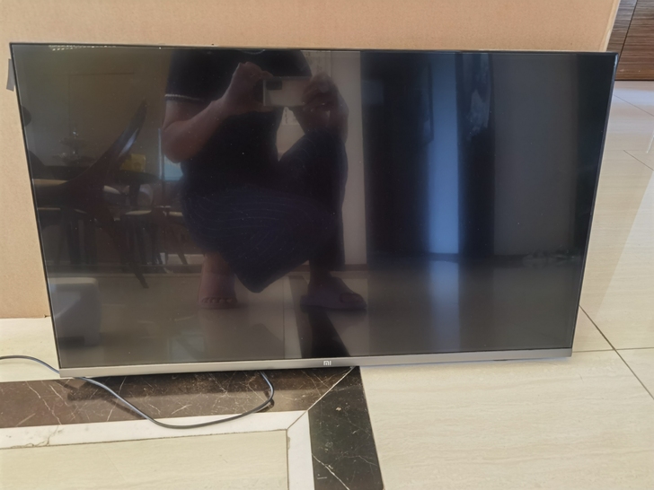 小米32寸电视 L32M5-AD,无任何损...