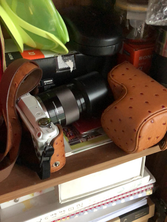 索尼微单nex3n白色，有使用痕迹，功能完...