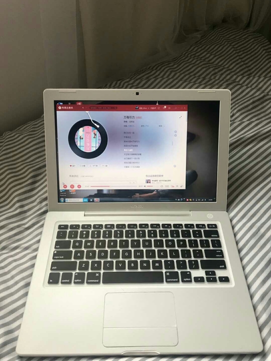 出售一台笔记本