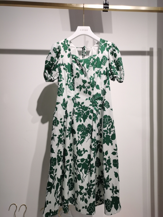 麦寻正品服装清仓，清仓，要的私聊我码数