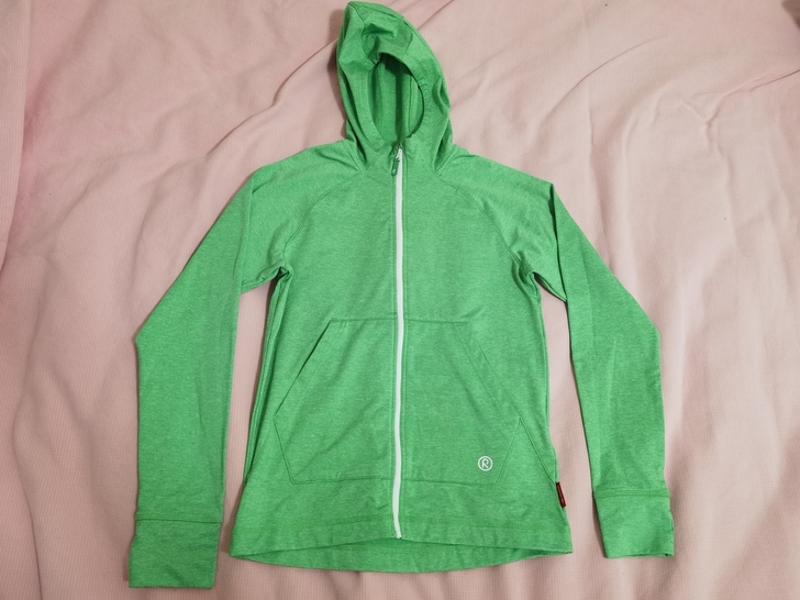 reima运动外套M码 衣服偏大 参考身高...