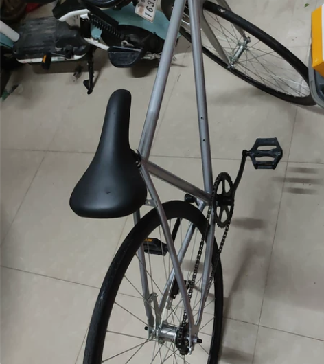 死飞，26寸轮子，399买到，骑了2次，疫...