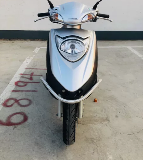 本田二手踏板车 95成新,省油,可以过户,...