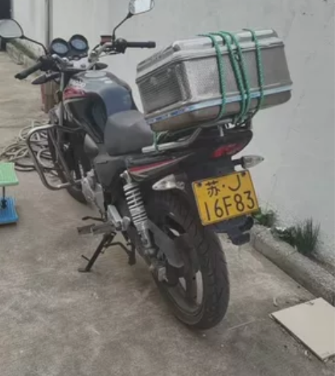 宗申比亚乔125摩托车一辆,本人一手车。手...