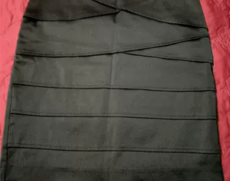 闲置女士一步裙 一款是日本买的号码是二号，...