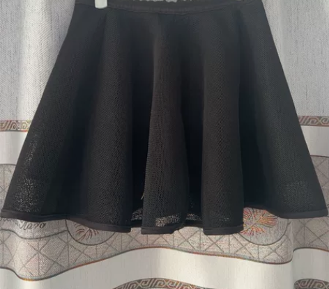 双层黑色小蓬蓬裙 150入 穿过一两次 一...