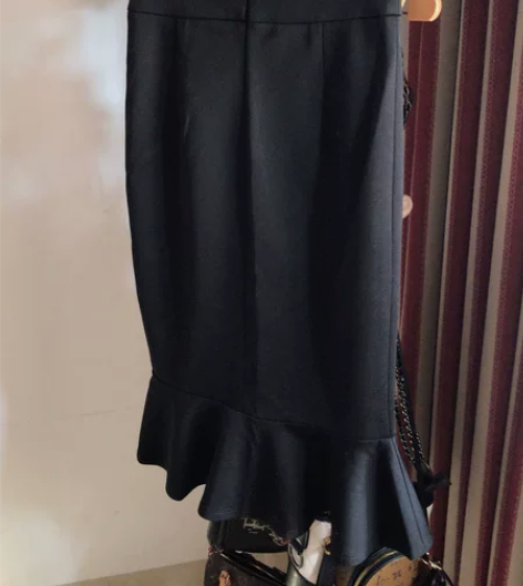 包臀鱼尾裙，腰围67.长度72，版型很好，...