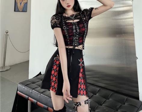 女团风辣妹新款暗黑系性感露脐显瘦高腰格纹短...