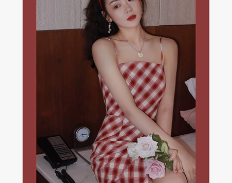 许大晴 港风甜美格子连衣裙女夏季修身高腰直...
