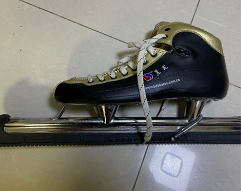 黑龙速滑冰鞋 43码 九九九九新 穿过一次...