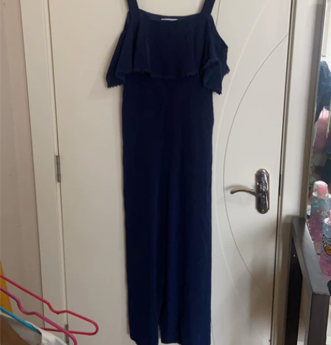 卓多姿 连体裤 m码 尺码偏小  仅试穿 ...