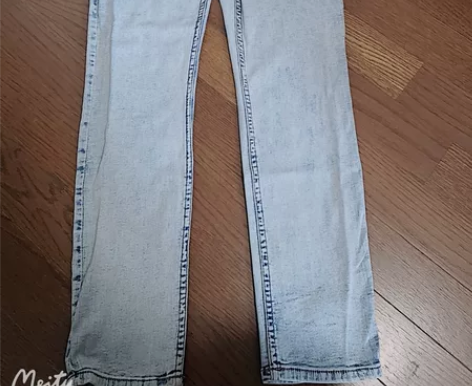 H##amp；amp；M高腰弹力牛仔裤 感...