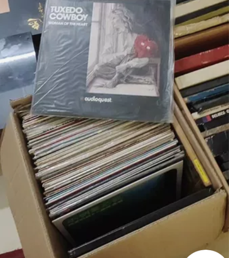 黑胶唱片,有几百张,唱片好新,大部分没有唱...