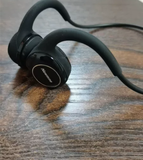 纽曼骨传导耳机，99新，买一个月 感兴趣的...