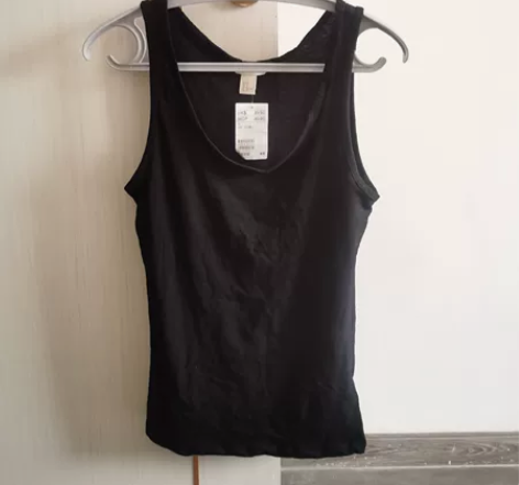 HM背心  全新吊牌还在 感兴趣的话点“我...