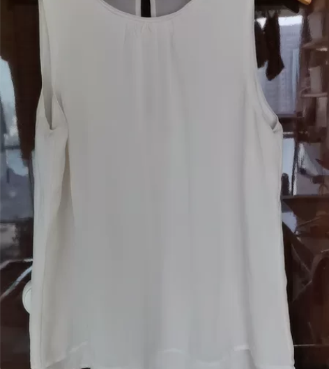 双层奶白色背心打底衫 L码 双层，外层桑蚕...