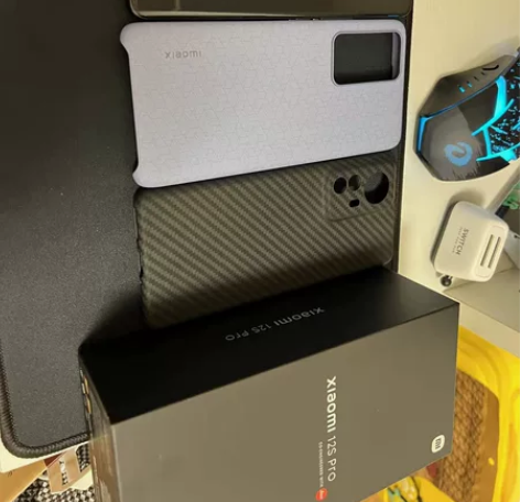 小米12sPro 黑色12+256  99...