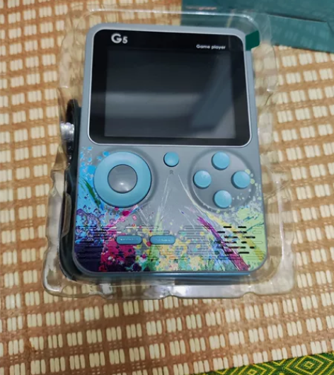 童年回忆,内置500款游戏,基本全新。 感...