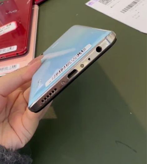 Vivo Z5i 8+128g 功能正常 ...