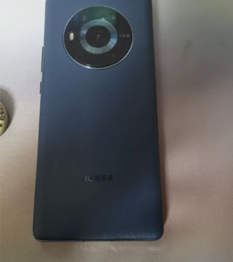 自用荣耀magic3 8+256保修到20...