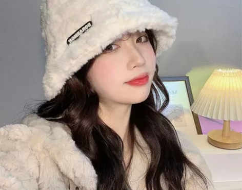巨无敌显脸小的毛绒帽！抖音同款！网红渔夫帽...