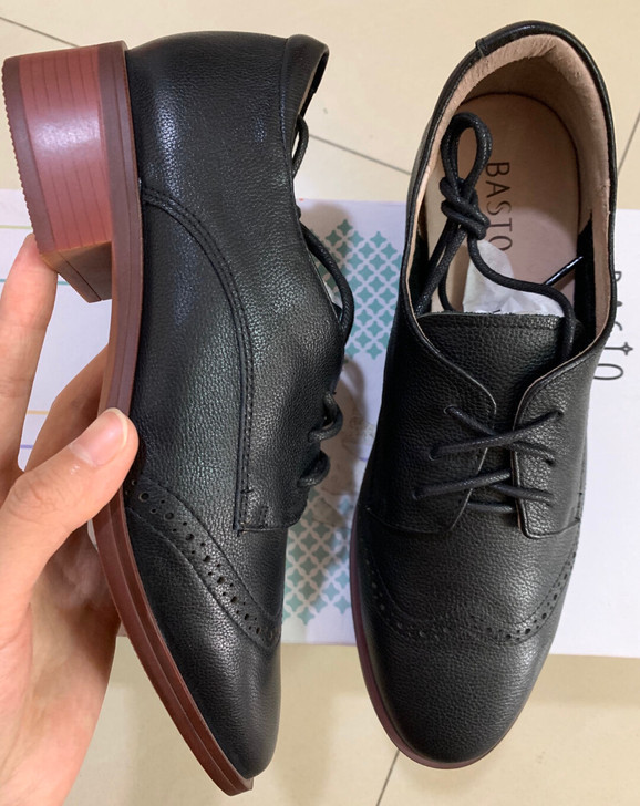 百思图全新专柜入布洛克风格系带牛皮女鞋35码