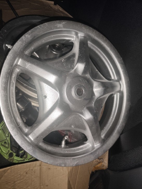 台湾山叶YAMAHA劲战原厂轮圈/轮毂，前...