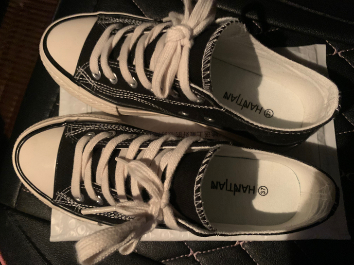 线下实体店购买韩国帆布鞋