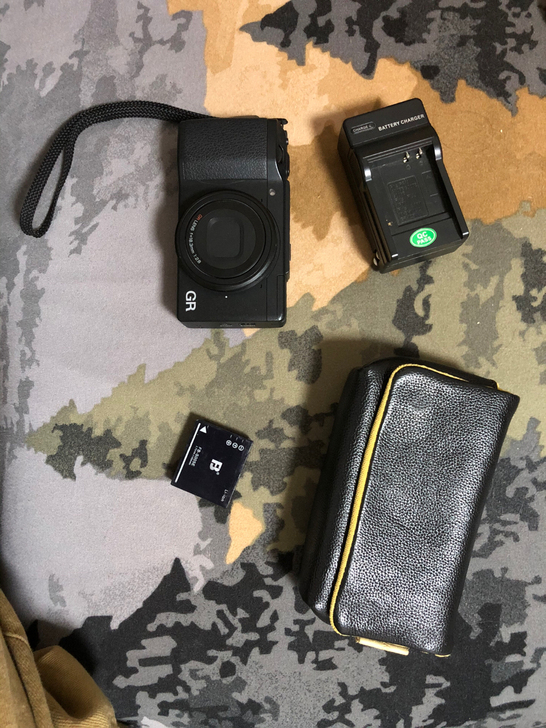 出售一台自用理光GR2 98新 无磕碰无划...