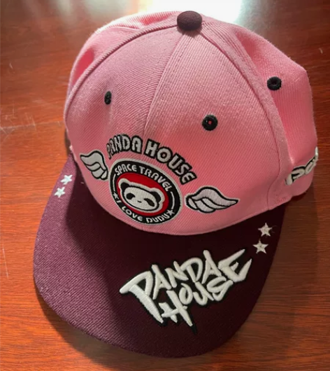 熊猫屋panda house 拼色嘻哈帽。...