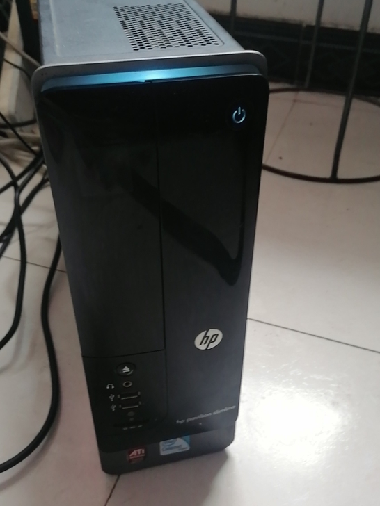 惠普原装台式电脑，办公看电影正常使用无维修...
