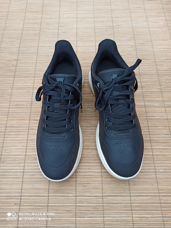 42码安踏运动鞋