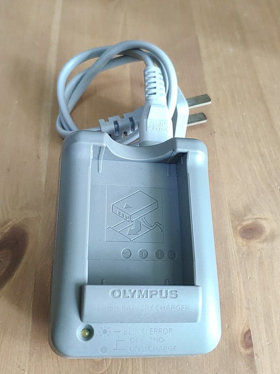 原装OLYMPUS奥林巴斯，充电器BCS-...