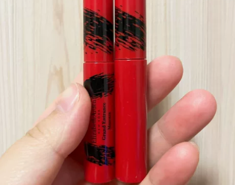 【两只价】包邮雅顿纤长睫毛膏小样2.5毫升...