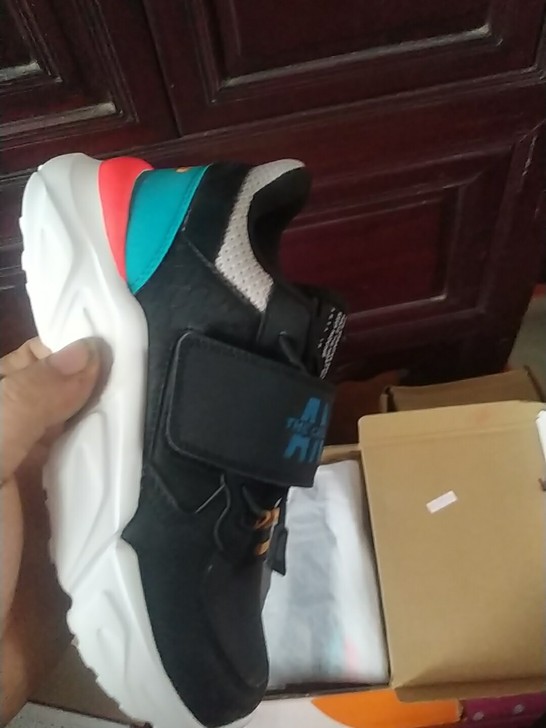 安踏32##amp；radic；