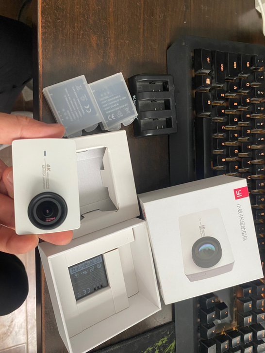 99新小蚁4k运动相机 几乎全新的机器 就...