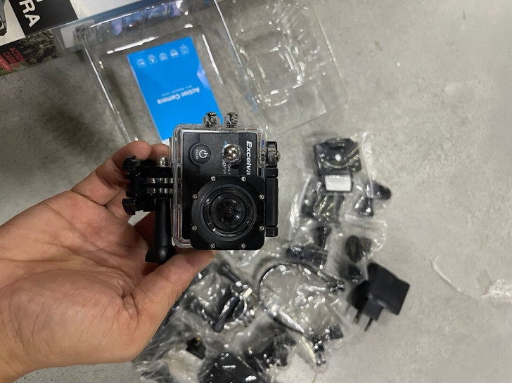 XGE新款运动相机高清4K摩托车行车记录仪...