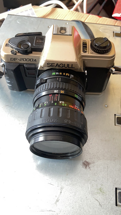 海鸥 DF-2000A相机，成色如图，缺个...