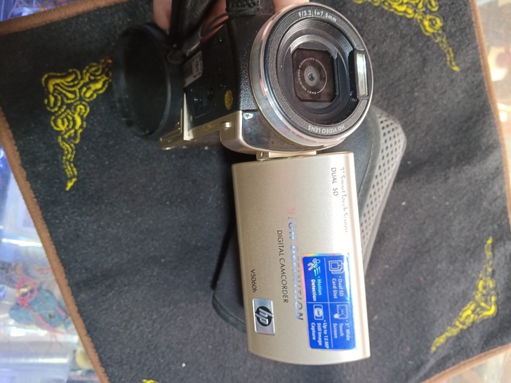 惠普V5060h摄像机，可以正常使用，镜头...