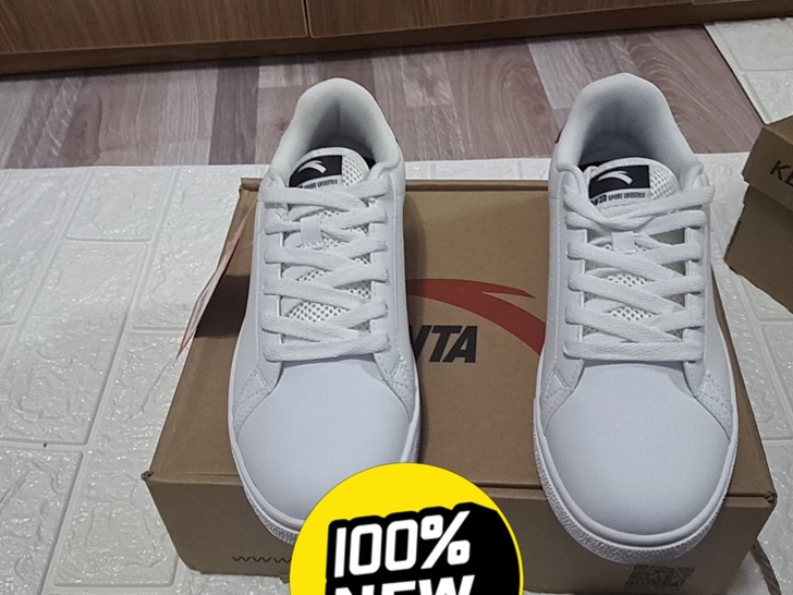 安踏！！！！38.5码！！！75米包邮！！...