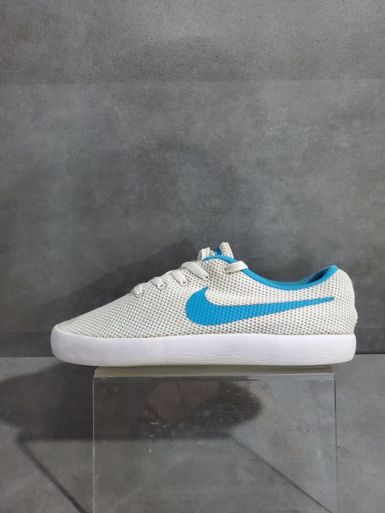 42码    耐克休闲鞋01640907 ...