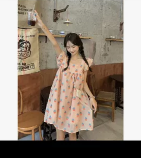 荷叶碎花连衣裙 全新仅试穿 感兴趣的话点“...