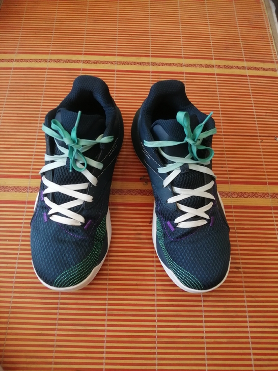 43码安踏运动鞋      鞋子正品 无开...