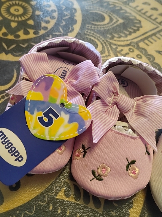 宝宝绣花帆布软底鞋2双（全新）尺码5号