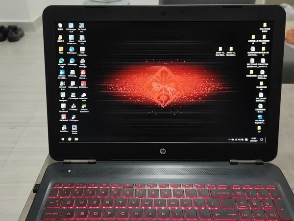 惠普暗影精灵pro2原装屏，换了144hz...