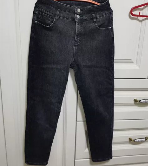 女大童加绒牛仔裤，灰黑色，腰围七十六，臀围...