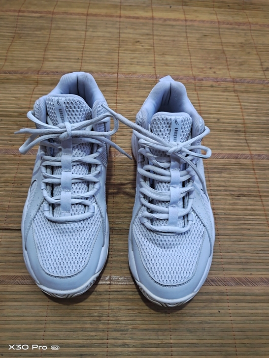 乔丹 42.5码 运动鞋